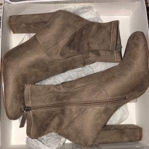 BRAND NEW STEVE MADDEN BOOTIES